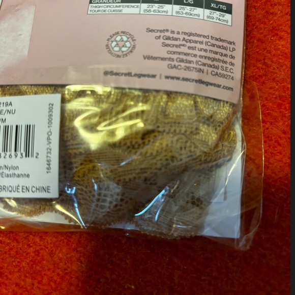 Secret nude anti-chafing tights lace band NWT - Picture 8 of 9